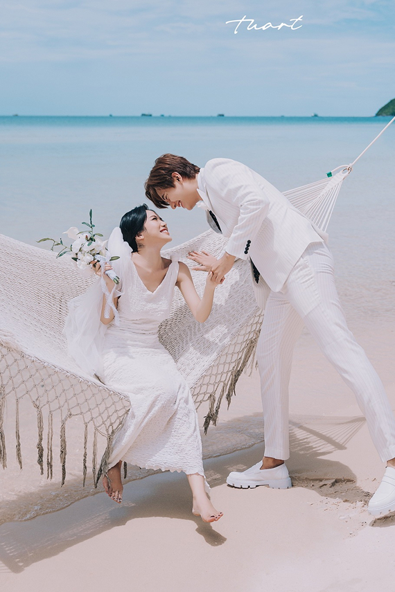 bride_1763104907_e4630abb